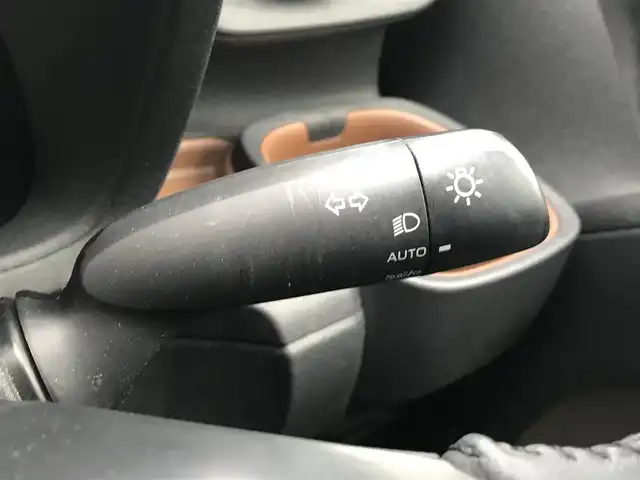 トヨタ シエンタ Z 富山県 2023(令5)年 2.2万km アーバンカーキ 純正ディスプレイオーディオ/ナビ/フルセグTV/全周囲カメラ/プリクラッシュセーフティ/コーナーセンサー/レーンキープアシスト/レーダークルーズコントロール/両側パワースライドドア/シートヒーター/LEDヘッドライト/オートライト/オートハイビーム/プッシュスタート/スマートキー/革巻きステアリング/ETC
