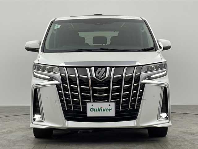 トヨタ アルファード S Cパッケージ 愛知県 2020(令2)年 3.1万km ホワイトパールクリスタルシャイン /禁煙車//純正9インチナビ//フルセグTV//ETC//バックカメラ//ツインムーンルーフ(フロントチルト&リヤ電動スライド)//トヨタセーフティセンス//プリクラッシュセーフティ//レーントレーシングアシスト//レーダークルーズコントロール//ロードサインアシスト//アダプティブハイビームシステム//発進遅れ告知//インテリジェントクリアランスソナー//パーキングサポートブレーキ//スーパーUV&IRカットガラス//ブラックエクステンション3眼LEDヘッドライト//オートライト//LEDフォグランプ//両側ワンタッチパワースライドドア//合皮+メタルウッド+スパッタリング内装//合皮シート//前席パワーシート(快適温熱+ベンチレーション付)//運転席ポジションメモリー//2列目エグゼクティブパワーシート//2列目パワーオットマン//3列目スペースアップシート//本革コンビステア//ステアスイッチ//ステアヒーター//プッシュスタート//電動格納ミラーウィンカー//電子パーキングブレーキ//ブレーキホールド//イモビライザー