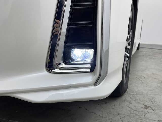 トヨタ アルファード S Cパッケージ 愛知県 2020(令2)年 3.1万km ホワイトパールクリスタルシャイン /禁煙車//純正9インチナビ//フルセグTV//ETC//バックカメラ//ツインムーンルーフ(フロントチルト&リヤ電動スライド)//トヨタセーフティセンス//プリクラッシュセーフティ//レーントレーシングアシスト//レーダークルーズコントロール//ロードサインアシスト//アダプティブハイビームシステム//発進遅れ告知//インテリジェントクリアランスソナー//パーキングサポートブレーキ//スーパーUV&IRカットガラス//ブラックエクステンション3眼LEDヘッドライト//オートライト//LEDフォグランプ//両側ワンタッチパワースライドドア//合皮+メタルウッド+スパッタリング内装//合皮シート//前席パワーシート(快適温熱+ベンチレーション付)//運転席ポジションメモリー//2列目エグゼクティブパワーシート//2列目パワーオットマン//3列目スペースアップシート//本革コンビステア//ステアスイッチ//ステアヒーター//プッシュスタート//電動格納ミラーウィンカー//電子パーキングブレーキ//ブレーキホールド//イモビライザー