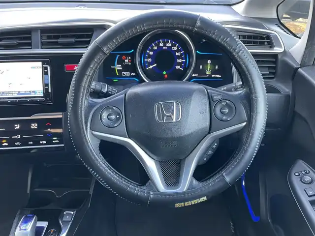 ホンダ フィット ハイブリット Lパッケージ 岩手県 2014(平26)年 9.2万km クリスタルブラックパール 純正メモリーナビ/（フルセグTV/CD/DVD/Bluetooth）/バックカメラ/クルーズコントロール/ステアリングリモコン/フロントワイパーデアイサー/電動格納ミラー/LEDヘッドライト/純正フロアマット/ドアバイザー