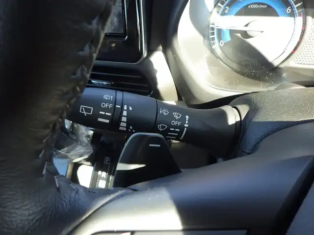 三菱 デリカミニ T プレミアム 千葉県 2025(令7)年 0.1千km 緑Ⅱ T　PREMIUM　9型ディスプレイオーディオ（121/330）　サイドデカール（33440）/e-Assist/・衝突被害軽減ブレーキシステム（FCM）/・車線逸脱警報システム（LDW）/・誤発進抑制機能（前進＆後退時）（UMS）/・レーダークルーズコントロールシステム（ACC）/・オートマチックハイビーム[AHB]/マイパイロット/デジタルインナーミラー/ハンズフリー両側パワースライドドア/ハーフレザーシート/前席シートヒーター/ディスプレイオーディオ/【Bluetooth接続】/【Apple CarPlay　Android Auto対応】/マルチアラウンドモニター/革巻きステアリング/ステアリングヒーター/ステアリングスイッチ/LEDヘッドライト/フォグライト/純正15インチアルミホイル/サイド/カーテンエアバッグ/キーレスオペレーションシステム