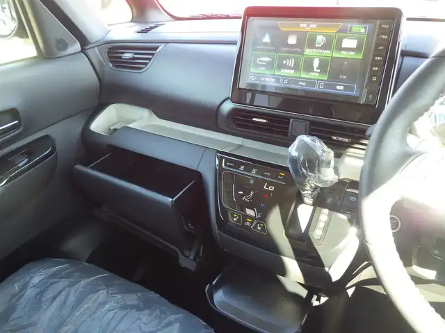 三菱 デリカミニ T プレミアム 千葉県 2025(令7)年 0.1千km 緑Ⅱ T　PREMIUM　9型ディスプレイオーディオ（121/330）　サイドデカール（33440）/e-Assist/・衝突被害軽減ブレーキシステム（FCM）/・車線逸脱警報システム（LDW）/・誤発進抑制機能（前進＆後退時）（UMS）/・レーダークルーズコントロールシステム（ACC）/・オートマチックハイビーム[AHB]/マイパイロット/デジタルインナーミラー/ハンズフリー両側パワースライドドア/ハーフレザーシート/前席シートヒーター/ディスプレイオーディオ/【Bluetooth接続】/【Apple CarPlay　Android Auto対応】/マルチアラウンドモニター/革巻きステアリング/ステアリングヒーター/ステアリングスイッチ/LEDヘッドライト/フォグライト/純正15インチアルミホイル/サイド/カーテンエアバッグ/キーレスオペレーションシステム