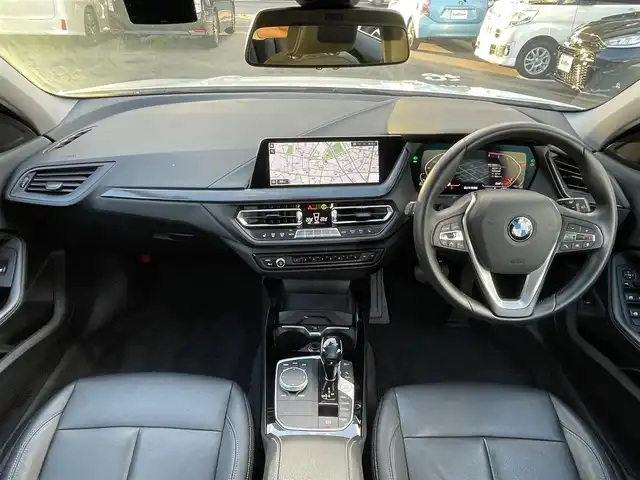 ＢＭＷ ＢＭＷ １１８ｄ プレイ エディションジョイ+ 静岡県 2021(令3)年 2.2万km アルピンホワイトⅢ ドライバーアシスタンス　/ＡＣＣ　/ＰＤＣ　/本革シート　/ＰＷシート　/シートヒーター　 /PWリアゲート /iDriveナビ/Ｂカメラ  /OP17インチAW /純正前後ドラレコ  /LEDヘッドライト/オートハイビーム/スペアキー/保証書/取説