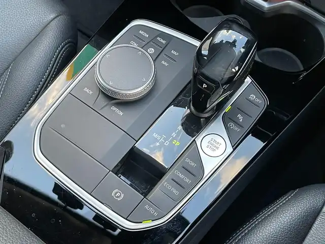 ＢＭＷ ＢＭＷ １１８ｄ プレイ エディションジョイ+ 静岡県 2021(令3)年 2.2万km アルピンホワイトⅢ ドライバーアシスタンス　/ＡＣＣ　/ＰＤＣ　/本革シート　/ＰＷシート　/シートヒーター　 /PWリアゲート /iDriveナビ/Ｂカメラ  /OP17インチAW /純正前後ドラレコ  /LEDヘッドライト/オートハイビーム/スペアキー/保証書/取説