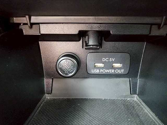 スバル アウトバック リミテッド 岩手県 2017(平29)年 8.4万km ワイルドネスグリーンM ダイアトーン純正ナビ/フルセグ/シートメモリー/電動格納ミラー/BSM/SRH/RAB/ステアリングリモコン/ステアリングヒーター/前後ドラレコ/X-MODE/パドルシフト/F/Rフォグライト/ヒルスタートアシスト