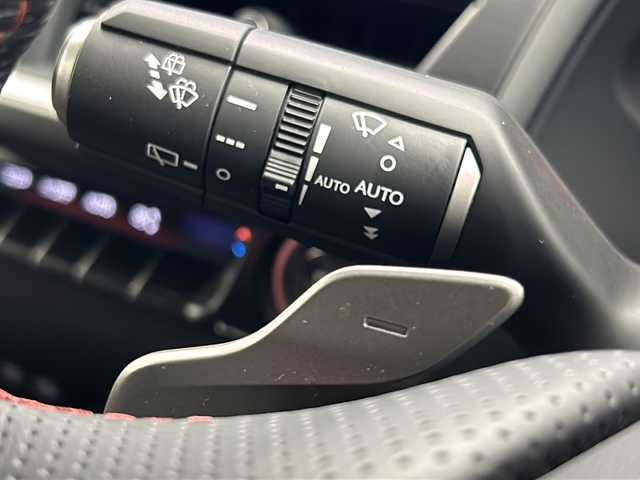 レクサス ＵＸ 250h Fスポーツ エモーショナルエクスプローラ 宮城県 2022(令4)年 3.2万km ブラック/ホワイトノーヴァガラスフレーク サンルーフ/純正ナビ/(AM/FM/TV/BT/Miracast)/全方位カメラ/ビルトインETC2.0/前後ドライブレコーダー/レーダークルーズコントロール/BSM/HUD/パドルシフト/レザーシート/パワーシート/シートメモリー/シートヒーター/エアシート/ステアリングヒーター/電動チルト＆テレスコピックステアリング/プッシュスタート/スマートキー/スペアキー/オートライト/オートマチックハイビーム/角型三眼LEDヘッドライト/フォグランプ/純正フロアマット/純正18インチアルミホイール