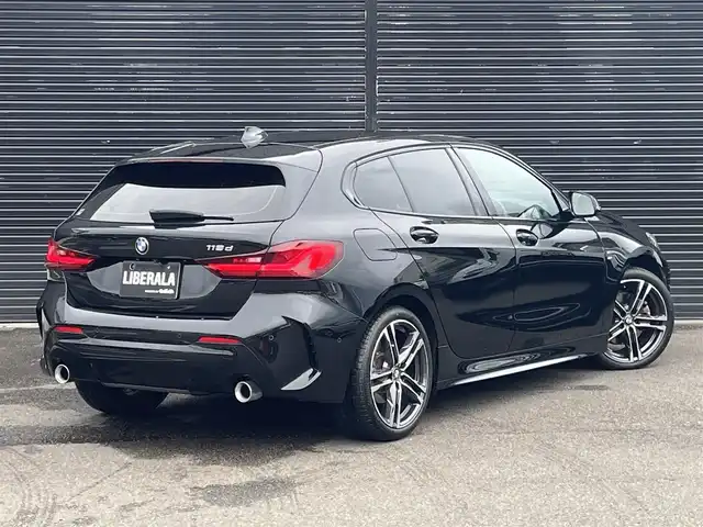 ＢＭＷ ＢＭＷ １１８ｄ Mスポーツ 静岡県 2022(令4)年 2.5万km 黒 メモリー付パワーシート/iDrive/(Bluetooth/AppliCarPlay/USB/AM/FM)/インテリジェントセーフティー/ACC/DSC/ワイヤレスチャージング/バックカメラ/コンフォートアクセス/LEDライト/純正18インチアルミホイール/ETC/ドライブレコーダー/取扱説明書
