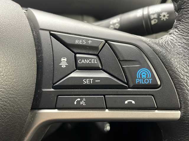 日産 セレナ ハイウェイスター V 秋田県 2020(令2)年 5.2万km マルーンレッド 2トーン ４WD/純正ナビ(Bluetooth/CD/DVD)/全方位カメラ/ステアリングヒーター/クルーズコントロール/アイドリングストップ/衝突被害軽減システム/両側パワースライドドア/純正AW/前後コーナーセンサー/サンシェード/ミュージックプレイヤー接続/LEDヘッドライト/スマートキー/スペアキー