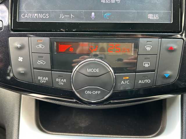 日産 セレナ ハイウェイスター Sエディション 千葉県 2015(平27)年 6.9万km ダイヤモンドブラック ８インチナビＭＭ５１５Ｄ－Ｌ　フリップダウンモニター　スマートミラー　クルコン　エマージェンシーブレーキ　パワースライドドア　ＢＴ　ＥＴＣ　ＤＶＤ　スマートキ　マット　純正１５インチＡＷ　オートライト