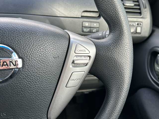 日産 セレナ ハイウェイスター Sエディション 千葉県 2015(平27)年 6.9万km ダイヤモンドブラック ８インチナビＭＭ５１５Ｄ－Ｌ　フリップダウンモニター　スマートミラー　クルコン　エマージェンシーブレーキ　パワースライドドア　ＢＴ　ＥＴＣ　ＤＶＤ　スマートキ　マット　純正１５インチＡＷ　オートライト