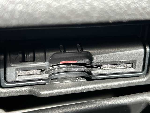 日産 セレナ ハイウェイスター Sエディション 千葉県 2015(平27)年 6.9万km ダイヤモンドブラック ８インチナビＭＭ５１５Ｄ－Ｌ　フリップダウンモニター　スマートミラー　クルコン　エマージェンシーブレーキ　パワースライドドア　ＢＴ　ＥＴＣ　ＤＶＤ　スマートキ　マット　純正１５インチＡＷ　オートライト