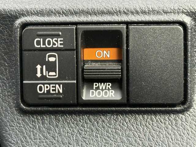 トヨタ シエンタ X 愛知県 2021(令3)年 2.9万km シルバーマイカM トヨタセーフティセンス/　・プリクラッシュセーフティ/　・レーンキープアシスト/片側パワースライドドア/純正ナビ/　（BT/フルセグTV/CD）/ビルトインETC/前方ドラレコ/バックカメラ/オートライト/オートハイビーム