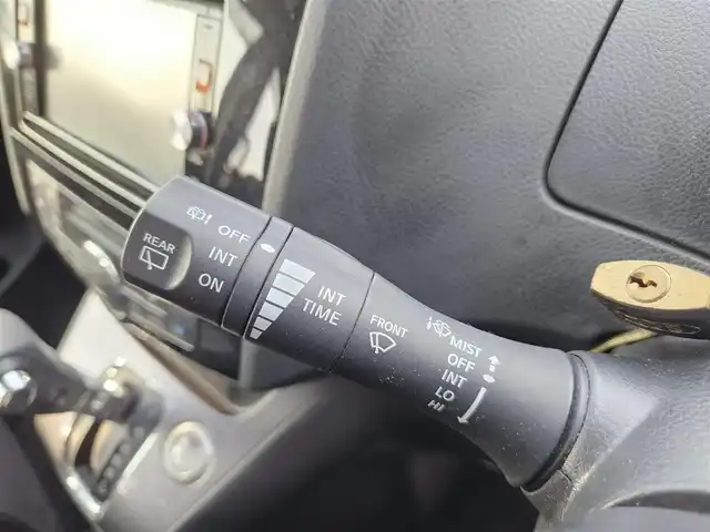 日産 セレナ ライダー BラインS HVAセーフ 福岡県 2015(平27)年 7.9万km ダイヤモンドブラック 純正ナビ/フルセグTV/両側パワースライドドア/専用アラウンドビューモニター/ビルトインETC/クルーズコントロール/フロント/バックソナー/衝突被害軽減ブレーキ/車線逸脱警報/踏み間違い衝突防止アシスト/LEDヘッドランプ/デュアルオートエアコン/革巻きステアリング/2列目折り畳み式パーソナルテーブル/純正16インチアルミホイール/スマートキー/イモビライザー/プッシュエンジンスターター/禁煙車