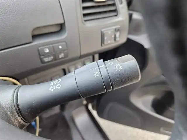 日産 セレナ ライダー BラインS HVAセーフ 福岡県 2015(平27)年 7.9万km ダイヤモンドブラック 純正ナビ/フルセグTV/両側パワースライドドア/専用アラウンドビューモニター/ビルトインETC/クルーズコントロール/フロント/バックソナー/衝突被害軽減ブレーキ/車線逸脱警報/踏み間違い衝突防止アシスト/LEDヘッドランプ/デュアルオートエアコン/革巻きステアリング/2列目折り畳み式パーソナルテーブル/純正16インチアルミホイール/スマートキー/イモビライザー/プッシュエンジンスターター/禁煙車