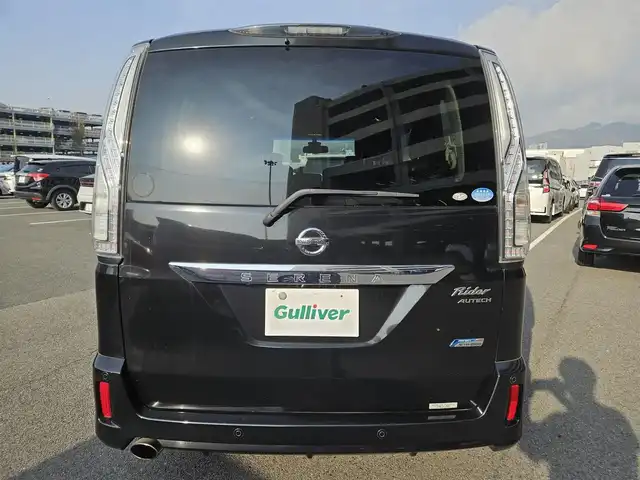 日産 セレナ ライダー BラインS HVAセーフ 福岡県 2015(平27)年 7.9万km ダイヤモンドブラック 純正ナビ/フルセグTV/両側パワースライドドア/専用アラウンドビューモニター/ビルトインETC/クルーズコントロール/フロント/バックソナー/衝突被害軽減ブレーキ/車線逸脱警報/踏み間違い衝突防止アシスト/LEDヘッドランプ/デュアルオートエアコン/革巻きステアリング/2列目折り畳み式パーソナルテーブル/純正16インチアルミホイール/スマートキー/イモビライザー/プッシュエンジンスターター/禁煙車