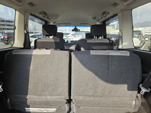 日産 セレナ ライダー BラインS HVAセーフ 福岡県 2015(平27)年 7.9万km ダイヤモンドブラック 純正ナビ/フルセグTV/両側パワースライドドア/専用アラウンドビューモニター/ビルトインETC/クルーズコントロール/フロント/バックソナー/衝突被害軽減ブレーキ/車線逸脱警報/踏み間違い衝突防止アシスト/LEDヘッドランプ/デュアルオートエアコン/革巻きステアリング/2列目折り畳み式パーソナルテーブル/純正16インチアルミホイール/スマートキー/イモビライザー/プッシュエンジンスターター/禁煙車