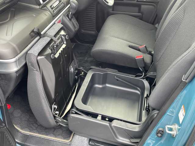 スズキ スペーシア ギア HYBRID XZターボ 長野県 2022(令4)年 1.5万km デニムブルー ガンメタリック 2トーン 禁煙車/4WD/ターボ/純正ナビ//CD/DVD/Bluetooth/フルセグTV/USB入力端子/両側パワースライドドア/前席シートヒーター/純正ビルトインETC/ルーフレール/純正AW14インチ/純正フロアマット/アイドリングストップ/レーダークルーズコントロール/衝突被害軽減システム/横滑り防止装置/レーンキープアシスト/フォグランプ/LEDヘッドライト/オートマチックハイビーム/コーナーセンサー後ろのみ/プッシュスタート/スマートキー/スペアキー