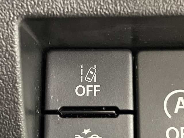 スズキ ジムニー XC 群馬県 2022(令4)年 2.4万km ミディアムグレー ４ＷＤターボ　アルパイン９型ディスプレイオーディオ　ＥＴＣ　ドラレコ　電子ミラー　衝突被害軽減システム　シートヒーター　クルーズコントロール　ダウンヒルアシスト　ＪＩＭＫＥＮＴＡＣマフラー　禁煙車