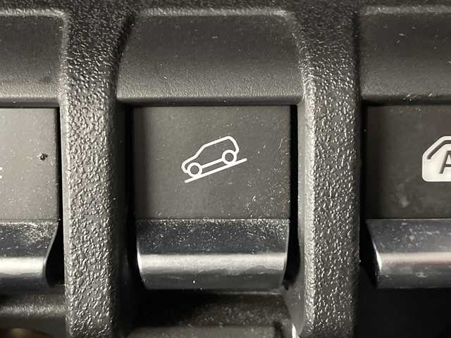 スズキ ジムニー XC 群馬県 2022(令4)年 2.4万km ミディアムグレー ４ＷＤターボ　アルパイン９型ディスプレイオーディオ　ＥＴＣ　ドラレコ　電子ミラー　衝突被害軽減システム　シートヒーター　クルーズコントロール　ダウンヒルアシスト　ＪＩＭＫＥＮＴＡＣマフラー　禁煙車