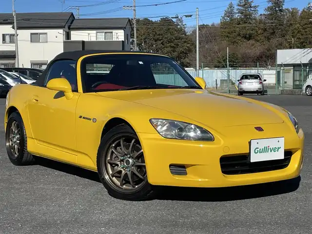 ホンダ Ｓ２０００ 千葉県 2001(平13)年 3.3万km インディイエローパール Y52P:インディイエローパール/OPレッドインテリア/レッドレザー/CE28N17インチAW/ガラススクリーン/レイズCE28N17インチAW/HIDヘッドライト/保証書/取扱説明書/スペアキー有