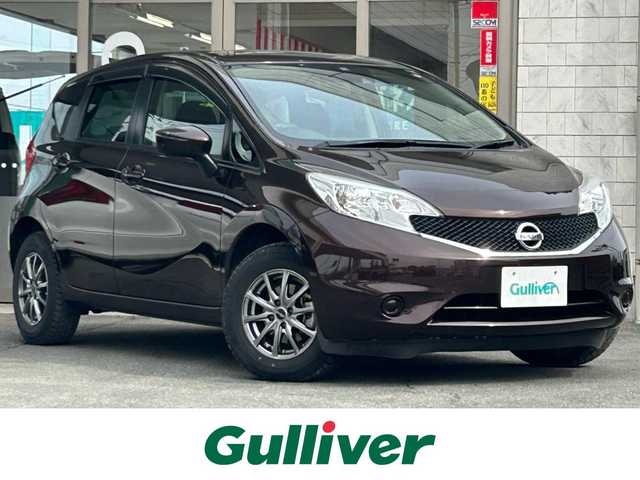 日産 ノート X FOUR 岩手県 2016(平28)年 8.9万km インペリアルアンバーP 衝突軽減装置 /純正エンジンスターター/プッシュスタート /スマートキー×2 /純正オーディオ /オートライト /リアワイパー/ドアバイザー /フロアマット/社外シートカバー /電格ミラー/横滑り防止装置 /保証書　取説