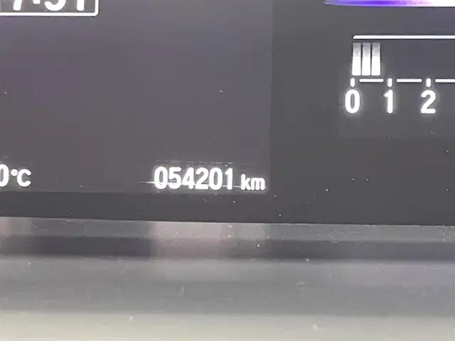 ホンダ ステップワゴン スパーダ クルスピセンシング 大阪府 2017(平29)年 5.5万km プレミアムスパークルブラックパール 純正ナビ(フルセグ/DVD再生/Bluetooth) 衝突軽減 後席モニター 両側パワースライドドア バックカメラ ETC レーダークルコン ハーフレザー シートヒーター ドラレコ パドルシフト