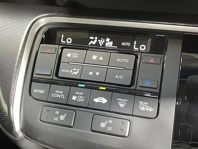 ホンダ ステップワゴン スパーダ クルスピセンシング 大阪府 2017(平29)年 5.5万km プレミアムスパークルブラックパール 純正ナビ(フルセグ/DVD再生/Bluetooth) 衝突軽減 後席モニター 両側パワースライドドア バックカメラ ETC レーダークルコン ハーフレザー シートヒーター ドラレコ パドルシフト