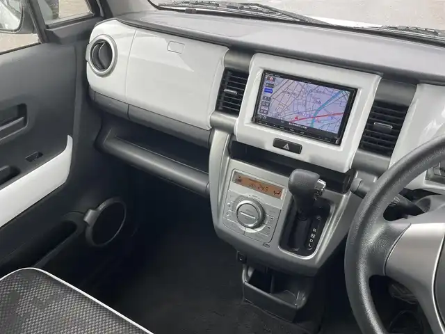 スズキ ハスラー G 富山県 2018(平30)年 7.4万km ピュアホワイトP 〇社外メモリナビ/〇フルセグTV/〇レーダーブレーキサポート/〇アイドリングストップシステム/〇シートヒーター/〇ベンチシート/〇LEDヘッドライト/〇社外１4インチアルミ（スタッドレス）/〇ウレタン製ステアリング/〇キーレス/プッシュスタート/〇禁煙車/〇純正ホイール付夏タイヤ4本有