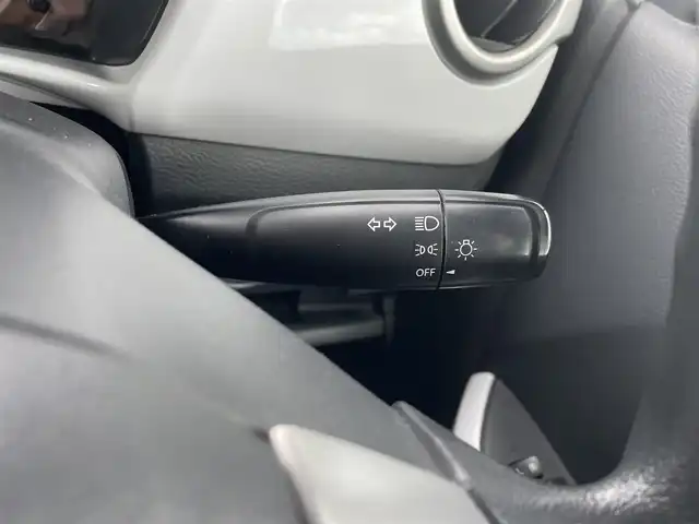 スズキ ハスラー G 富山県 2018(平30)年 7.4万km ピュアホワイトP 〇社外メモリナビ/〇フルセグTV/〇レーダーブレーキサポート/〇アイドリングストップシステム/〇シートヒーター/〇ベンチシート/〇LEDヘッドライト/〇社外１4インチアルミ（スタッドレス）/〇ウレタン製ステアリング/〇キーレス/プッシュスタート/〇禁煙車/〇純正ホイール付夏タイヤ4本有