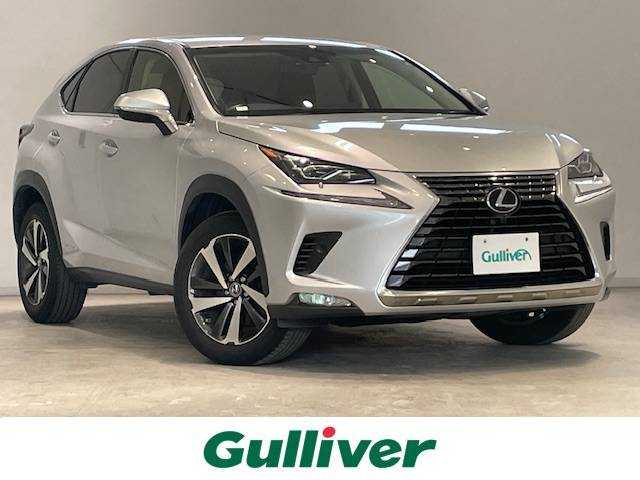 レクサス ＮＸ 300h Iパッケージ 宮城県 2018(平30)年 4.2万km プラチナムシルバーメタリック 純正SDナビ/レクサスセーフティーセンスプラス/・プリクラッシュセーフティシステム（衝突回避支援、被害軽減）/・レーンディパーチャーアラート/・キーピングアシスト/・オートマチック＆アダプティブハイビームシステム/・レーダークルーズコントロール/ブレーキホールド/パドルシフト/バックカメラ/コーナーセンサー/プッシュスタート/ETC2.0/ステアリングヒーター/レザーシート/シートメモリー/シートヒーター/3眼LEDヘッドライト/純正アルミ/純正フロアマット