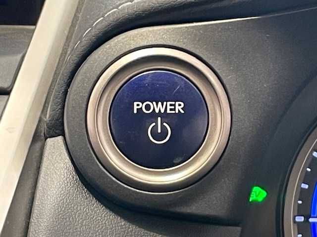 レクサス ＮＸ 300h Iパッケージ 宮城県 2018(平30)年 4.2万km プラチナムシルバーメタリック 純正SDナビ/レクサスセーフティーセンスプラス/・プリクラッシュセーフティシステム（衝突回避支援、被害軽減）/・レーンディパーチャーアラート/・キーピングアシスト/・オートマチック＆アダプティブハイビームシステム/・レーダークルーズコントロール/ブレーキホールド/パドルシフト/バックカメラ/コーナーセンサー/プッシュスタート/ETC2.0/ステアリングヒーター/レザーシート/シートメモリー/シートヒーター/3眼LEDヘッドライト/純正アルミ/純正フロアマット