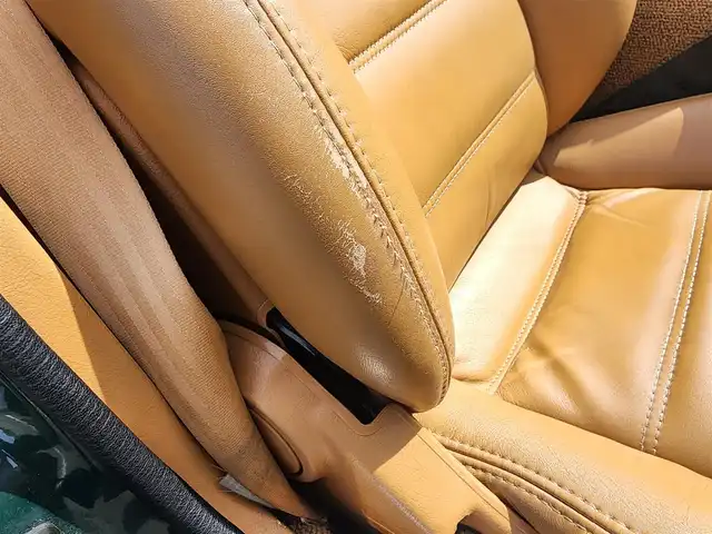 ユーノス ロードスター Vスペシャル 福岡県 1992(平4)年 9.2万km 緑 社外CDステレオ/（Bluetooth、UBS入力）/ナルディ製ステアリング/ナルディ製シフトノブ/ウッドサイドブレーキノブ/Vスペシャルフロアマット/社外14インチアルミホイール/TEIN減衰力調整付車高調/・MAQｓスプリング（70.180.10）/　に組み替え済み/・TEINスプリングは車内積込み/リアスクリーン（ガラス製）/ボディーカバー（車内積み）/泥よけ（車内積み）/トノカバー（車内積み）/取扱説明書/ETC