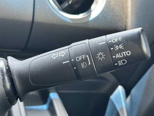 ホンダ Ｎ ＢＯＸ カスタム G L ターボ ホンダセンシング 愛媛県 2018(平30)年 4.2万km プラチナホワイトパール 社外ナビ/両側パワースライドドア/パドルシフト/ハーフレザー/ドラレコ/オートライト/ETC/LED/コーナーセンサー後/Bカメラ/クルーズコントロール/純正フロアマット/純正１５AW/ベンチシート/横滑り防止装置/スマートキー/スペアキー/レーンキープアシスト/USB