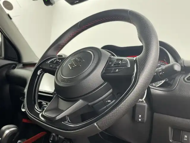 スズキ スイフト スポーツ セーフティPKG 埼玉県 2018(平30)年 4.9万km バーニングレッドPM 純正８インチナビ　フルセグＴＶ　Ｂｌｕｅｔｏｏｔｈ　全方位カメラ　シートヒーター　レーダークルーズコントロール　レーンアシスト　パドルシフト　衝突軽減システム　ドライブレコーダー　ビルトインＥＴＣ