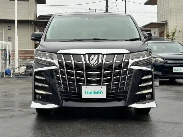 トヨタ アルファード S Cパッケージ 静岡県 2020(令2)年 4.6万km スパークリングブラックパールクリスタルシャイン エンジンスタートボタン/パワーステアリング/パワーウィンドウ/MTモード付AT/100V充電/スマートキー/スペアキー１本/クルーズコントロール/フリップダウンモニター/純正ETC2.0/USB入力端子/バックカメラ/純正メーカーOPメモリナビ（BT.フルセグ）/3列シート/サンルーフ/オットマン/電動リアゲート/フロアマット/D席N席パワーシート/レザーシート/D席N席シートヒーター/D席N席エアシート/両側パワースライドドア/純正アルミホイール/ABS/横滑り防止装置/コーナーセンサー前後/レーンキープアシスト/オートライト/オートマチックハイビーム/LEDヘッドライト/W+サイドエアバック/衝突軽減システム/ステアリングヒーター