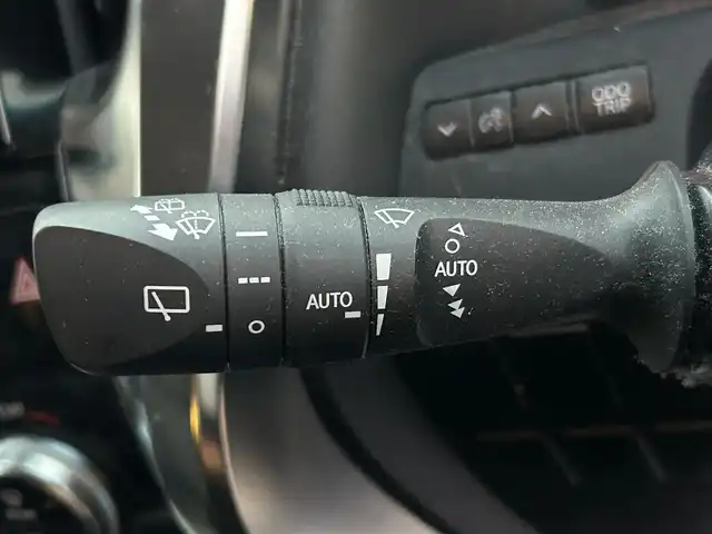 トヨタ アルファード S Cパッケージ 静岡県 2020(令2)年 4.6万km スパークリングブラックパールクリスタルシャイン エンジンスタートボタン/パワーステアリング/パワーウィンドウ/MTモード付AT/100V充電/スマートキー/スペアキー１本/クルーズコントロール/フリップダウンモニター/純正ETC2.0/USB入力端子/バックカメラ/純正メーカーOPメモリナビ（BT.フルセグ）/3列シート/サンルーフ/オットマン/電動リアゲート/フロアマット/D席N席パワーシート/レザーシート/D席N席シートヒーター/D席N席エアシート/両側パワースライドドア/純正アルミホイール/ABS/横滑り防止装置/コーナーセンサー前後/レーンキープアシスト/オートライト/オートマチックハイビーム/LEDヘッドライト/W+サイドエアバック/衝突軽減システム/ステアリングヒーター