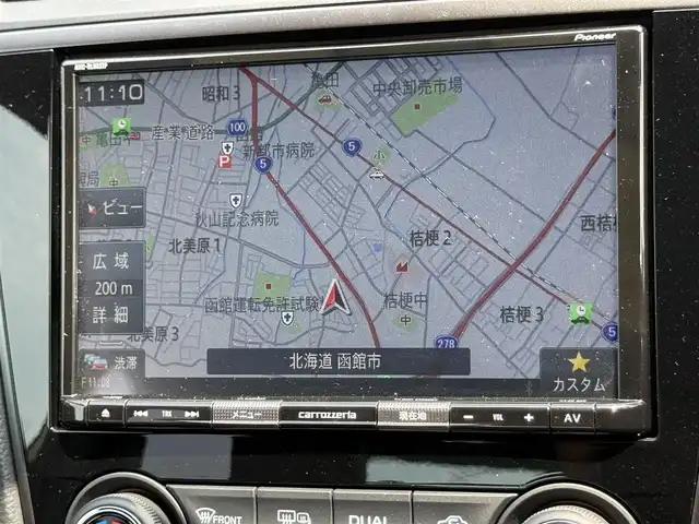 スバル ＷＲＸ Ｓ４ 2．0GT‐S アイサイト 道南・函館 2019(令1)年 1.9万km クリスタルホワイトP ・スマートキー＆プッシュスタート/・スペアキー/・ＳＤナビ（Ｂｌｕｅｔｏｏｔｈ／ＣＤ／ＳＤ／ｉＰｏｄ／ＵＳＢ／ＨＤＭＩ／ＡＵＸ／ＴＶ）/・サイドカメラ/・フロントカメラ/・バックカメラ/・ＨＫＳマフラー/・純正マフラー積込み/・ビルトインETC/・追従走行付きクルーズコントロール/・バックフォグ/・MTモードAT/・前席シートヒーター/・前席パワーシート/・ハーフレザーシート/・パドルシフト/・オートライト（LED）/・電動格納ウィンカーミラー
