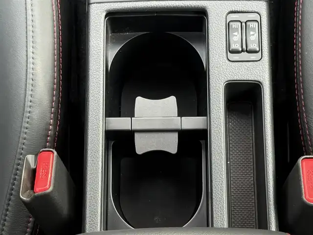 スバル ＷＲＸ Ｓ４ 2．0GT‐S アイサイト 道南・函館 2019(令1)年 1.9万km クリスタルホワイトP ・スマートキー＆プッシュスタート/・スペアキー/・ＳＤナビ（Ｂｌｕｅｔｏｏｔｈ／ＣＤ／ＳＤ／ｉＰｏｄ／ＵＳＢ／ＨＤＭＩ／ＡＵＸ／ＴＶ）/・サイドカメラ/・フロントカメラ/・バックカメラ/・ＨＫＳマフラー/・純正マフラー積込み/・ビルトインETC/・追従走行付きクルーズコントロール/・バックフォグ/・MTモードAT/・前席シートヒーター/・前席パワーシート/・ハーフレザーシート/・パドルシフト/・オートライト（LED）/・電動格納ウィンカーミラー