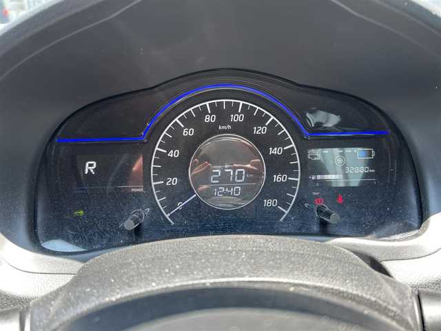 日産 ノート e－パワー X Vセレクション 佐賀県 2020(令2)年 3.3万km ダークメタルグレー エマージェンシーブレーキ/車線逸脱警報/車線逸脱防止支援システム/前後コーナーセンサー/デジタルルームミラー/社外ナビ/・アラウンドビューモニター/・BT/FM/AM/LEDヘッドライト/オートライト/ハイビームアシスト/プッシュスタート/社外16インチアルミホイール/ETC/ISOFIX/保証書
