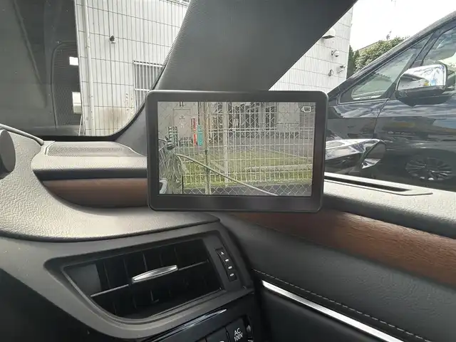 レクサス ＥＳ 300h バージョンL 福島県 2022(令4)年 0.4万km ソニッククロム ワンオーナー/純正ナビ（フルセグ/Buetooth/AM/FM/CD/DVD）/レーダークルーズコントロール/アラウンドビューモニター/デジタルアウターミラー/ドライブレコーダー（前後）/ビルドイン2.0ETC/パワーシート（D/N）/シートヒーター/エアーシート（D/N）/ハンドルヒーター/パドルシフト/電動パーキングブレーキ/オートLEDライト/サンルーフ/車線逸脱防止/プリクラッシュセーフティ/パワーバックドア/スペアキー×２/純正フロアマット/車両取扱説明書/保証書