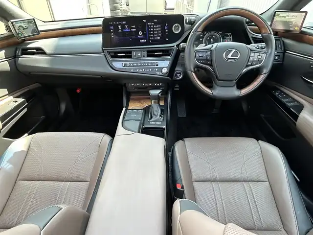 レクサス ＥＳ 300h バージョンL 福島県 2022(令4)年 0.4万km ソニッククロム ワンオーナー/サンルーフ/純正メモリナビ/　【フルセグ/CD/DVD/BT/MSV/SD/USB】/バックカメラ/全周囲カメラ/リアコントロールパネル/前席パワーシート/全席シートヒーター/前席エアシート/ステアリングスイッチ/パドルシフト/レーダークルーズコントロール/ステアリングヒーター/デジタルインナーミラー/デジタルアウターミラー/ビルトインETC2.0/ドライブレコーダー前後/レーンキープアシスト/パーキングアシスト/コーナーセンサー/パワーバックドア/ブラインドスポットモニター/ヘッドアップディスプレイ/衝突軽減システム/横滑り防止機能/LEDヘッドライト（AUTO機能付き）/　・フォグランプ/オートマチックハイビーム