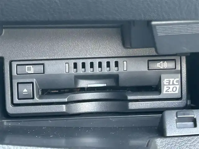 レクサス ＥＳ 300h バージョンL 福島県 2022(令4)年 0.4万km ソニッククロム ワンオーナー/サンルーフ/純正メモリナビ/　【フルセグ/CD/DVD/BT/MSV/SD/USB】/バックカメラ/全周囲カメラ/リアコントロールパネル/前席パワーシート/全席シートヒーター/前席エアシート/ステアリングスイッチ/パドルシフト/レーダークルーズコントロール/ステアリングヒーター/デジタルインナーミラー/デジタルアウターミラー/ビルトインETC2.0/ドライブレコーダー前後/レーンキープアシスト/パーキングアシスト/コーナーセンサー/パワーバックドア/ブラインドスポットモニター/ヘッドアップディスプレイ/衝突軽減システム/横滑り防止機能/LEDヘッドライト（AUTO機能付き）/　・フォグランプ/オートマチックハイビーム