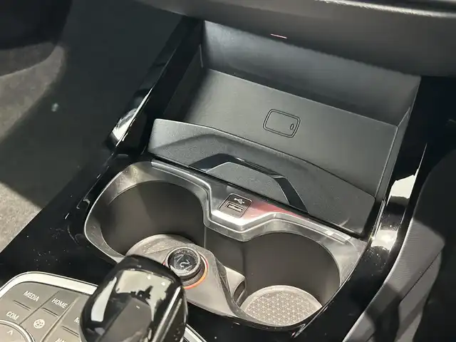 ＢＭＷ ＢＭＷ １１８ｄ Mスポーツ EDジョイ+ 福岡県 2020(令2)年 1.4万km サファイアブラックP 純正ナビ　/バックカメラ　/前後クリアランスソナー　/ハーフレザーシート　/パワーシート　/ＡＣＣ　/ＢＳＭ　/レーンキープ　/ＣａｒＰｌａｙ　/ワイヤレス充電　/パワーバックドア　/ＬＥＤライト　/スマートキー　/ＥＴＣ