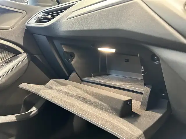 ＢＭＷ ＢＭＷ １１８ｄ Mスポーツ EDジョイ+ 福岡県 2020(令2)年 1.4万km サファイアブラックP 純正ナビ　/バックカメラ　/前後クリアランスソナー　/ハーフレザーシート　/パワーシート　/ＡＣＣ　/ＢＳＭ　/レーンキープ　/ＣａｒＰｌａｙ　/ワイヤレス充電　/パワーバックドア　/ＬＥＤライト　/スマートキー　/ＥＴＣ