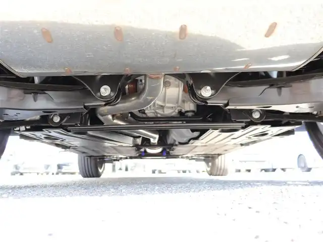 ボルボ ボルボ ＸＣ４０ アルティメット B4 AWD 神奈川県 2022(令4)年 0.2万km パール ワンオーナー/純正ナビ/全周囲バックカメラ/アイドリングストップ/クルーズコントロール/ドアバイザー/プッシュスタート/パワーバックドア/ETC2.0/LEDヘッドライト/ドラレコ（前後）/保証書/スペアスマートキー