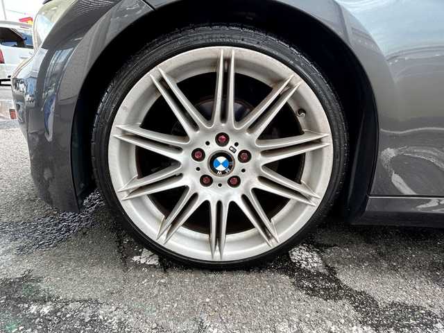 ＢＭＷ ３２０ｉ クーペ 大阪府 2009(平21)年 9.6万km スパークリンググラファイトM サンルーフ/純正１９インチAW/社外ナビフルセグTV/革巻きステアリング/クールボックス/前席パワーシート/純正ETC/スマートキー/スペアキー/保証書・取扱説明書