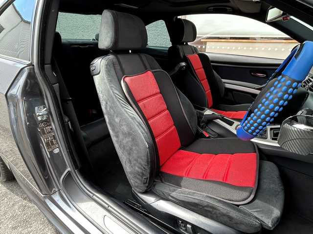 ＢＭＷ ３２０ｉ クーペ 大阪府 2009(平21)年 9.6万km スパークリンググラファイトM サンルーフ/純正１９インチAW/社外ナビフルセグTV/革巻きステアリング/クールボックス/前席パワーシート/純正ETC/スマートキー/スペアキー/保証書・取扱説明書