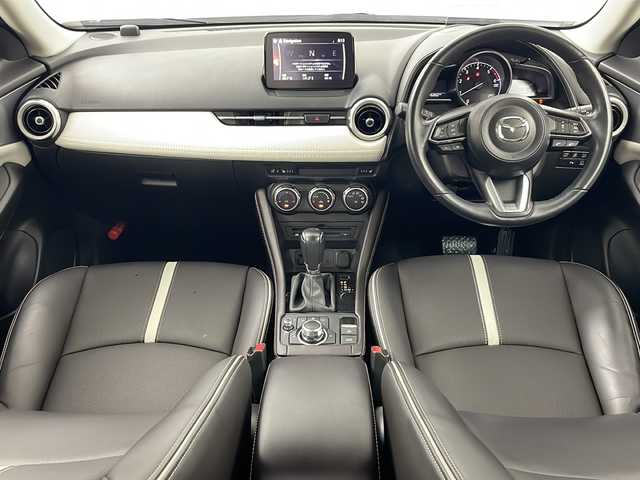 マツダ ＣＸ－３ XD エクスクルーシブモッズ 道央・札幌 2018(平30)年 4.7万km スノーフレイクホワイトパールマイカ ・純正ナビ&CD&DVD&BT/・360°ビューモニター/・i-ACTIVSENSE/・シティブレーキサポート/・ブラインドスポットモニター/・車線逸脱警報システム/・交通標識認識機能/・レーンキープアシスト/・クルーズコントロール/・パーキングセンサー/・アイドリングストップ/・社外前後ドライブレコーダー/・ビルトインETC/・ヘッドアップディスプレイ/・D席メモリ付きパワーシート/・前席シートヒーター/・レザーシート/・ステアリングヒーター/・ステアリングスイッチ/・革巻きステアリング/・パドルシフト/・オートワイパー/・ドアミラーヒーター/・プッシュスタート/・純正フロアマット/・LEDヘッドライト/・LEDフォグランプ/・オートライト/・オートマチックハイビーム/・スマートキー