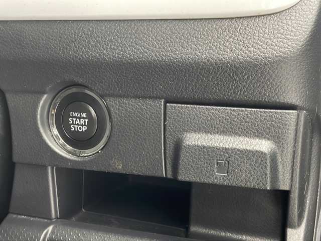 スズキ ハスラー G 沖縄県 2018(平30)年 6.8万km スチールシルバーM 社外オーディオ(GCW315)/Bluetooth接続/ＣＤ　/レーダーブレーキサポート　/アイドリングストップ　/プッシュスタート　/スマートキー　/前席シートヒーター　/ＥＴＣ　/オートエアコン　/パワーステアリング　/パワーウィンドウ　/純正フロアマット