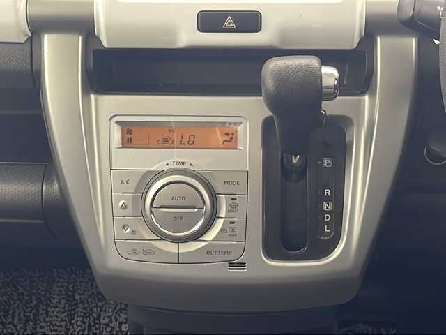 スズキ ハスラー G 沖縄県 2018(平30)年 6.8万km スチールシルバーM 社外オーディオ(GCW315)/Bluetooth接続/ＣＤ　/レーダーブレーキサポート　/アイドリングストップ　/プッシュスタート　/スマートキー　/前席シートヒーター　/ＥＴＣ　/オートエアコン　/パワーステアリング　/パワーウィンドウ　/純正フロアマット